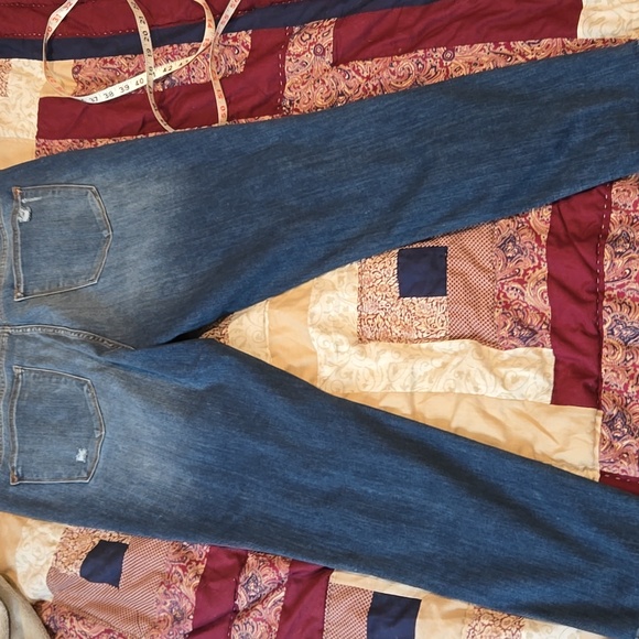 Judy Blue Distressed Blue Jeans with Red Details 3xl - Picture 8 of 8